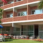 Marina Hotel 3*