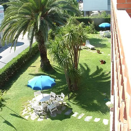 Marina Hotel 3*