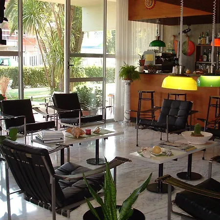 Marina Hotel 3*