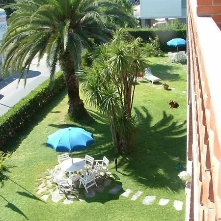 Marina Hotel 3*