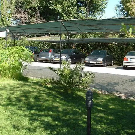 Marina Hotel 3*