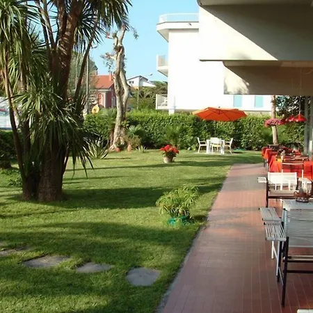 Hotel Marina Marina di Massa